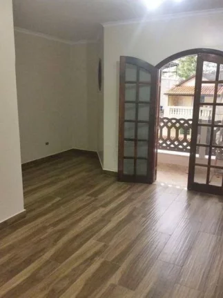 Imagem Sobrado com 3 dormitórios à venda, 250 m² por R$ 530.000,00 - Parque Gerassi - Santo André/SP