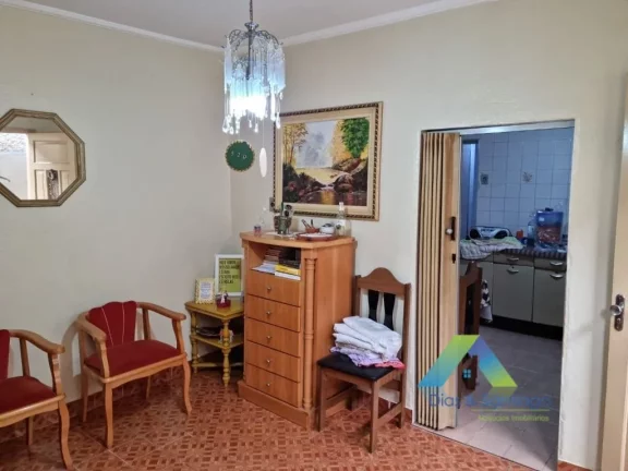 Imagem Sobrado com ótima localização 2 dormitórios
