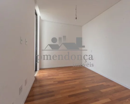 Imagem Excelente apartamento com 326m², 4 suítes e 3 vagas livres + depósito