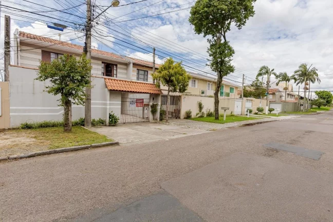 Imagem Sobrado 3 quartos no Guaíra