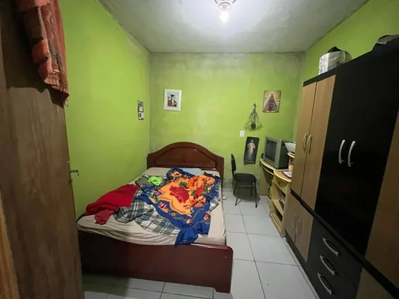 Imagem Duas Casas à venda no mesmo terreno em Pinheiro Grosso