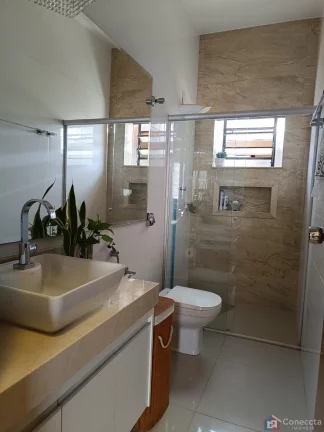 Imagem Casa Alto Padrão à Venda no Bairro Valparaíso - Patos de Minas/MG - Conforto e Modernidade