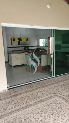 Imagem Casa Térrea em Condomínio à Venda em Horto Florestal - Ubatuba/SP.