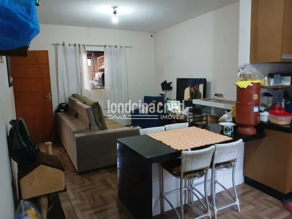 Imagem Casa no Antares, Zona Leste de Londrina | 3 Dormitórios, Sala, Cozinha Planejada, 2 Vagas de Garagem, 70m² de Área Útil | Oportunidade Imperdível!