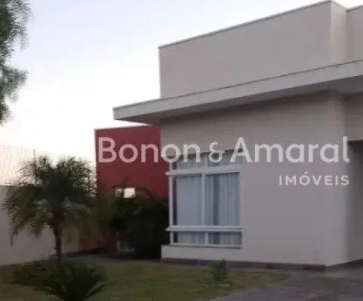 Imagem Ótima casa térrea no Condomínio Le Village, em Valinhos, com 195m² de área construída em um te...