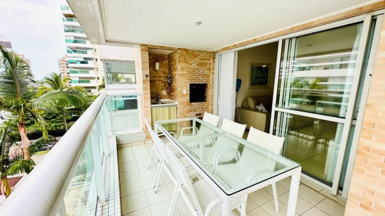 Imagem Imperdível apartamento de 3 quartos com suite na Riviera de São Lourenço: 2 Salas, 2 vagas e 96m² de área.