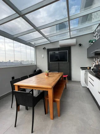 Imagem Cobertura 119 M², 2Q, 1 Suíte, 2 Banheiros, 2 Vagas, Piscina aquecida, Academia, Pet place, Sauna, Sala de pilates e massagem, Salão de festas.