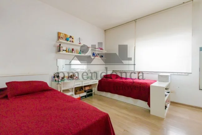 Imagem Apartamento com ambientes amplos, bem distribuído e ventilado, sala com 3 ambientes com terraço, l...