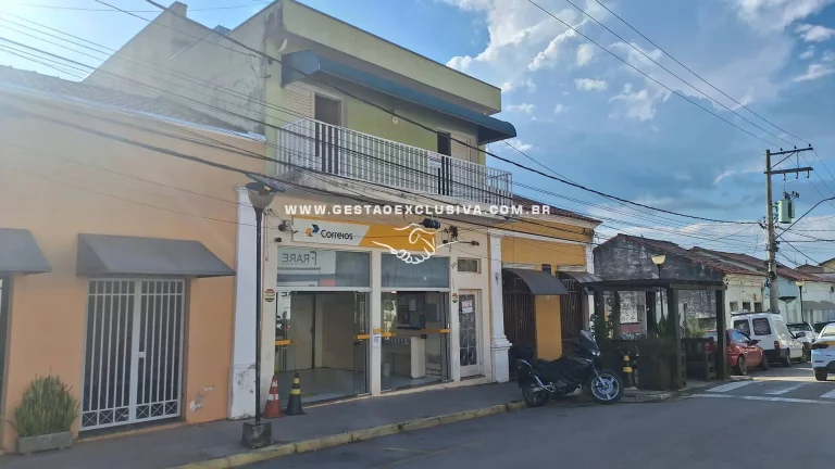 Sobrado no Centro de Morungaba 4 Dorm Gerando renda 1800,00 mês