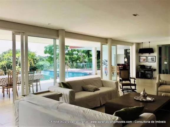 Imagem Fazendinha / R. Vital Brasil (fechada) - LOCAÇÃO 4 sts, moderna, linda!
