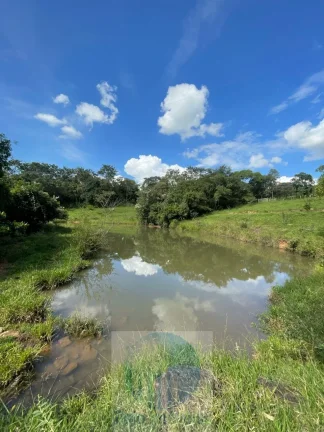 Imagem Sítio 6,5 alqueires por R$ 900.000 em São Sebastião do Paraíso - Minas Gerais.