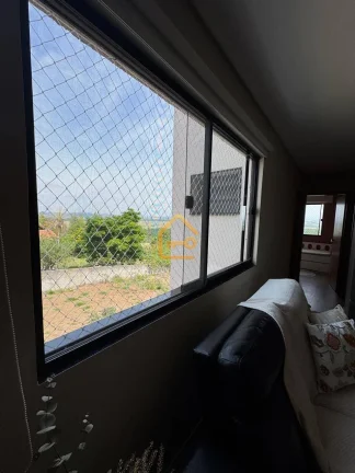 Imagem Casa 3 pavimentos, 3 dormitórios (1 suíte),2 vagas, Jd das Indústrias, SJC