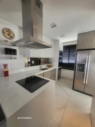 Imagem Suíte com closet
Duas semi suites com toucador
4° quarto reversível
Lavabo
Sala e cozinha em conc...