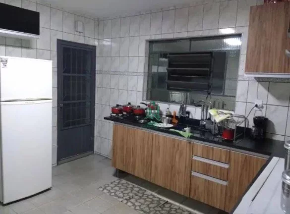 Imagem Sobrado com 2 dormitórios à venda, 200 m² por R$ 400.000,00 - Jardim Adriana - Guarulhos/SP