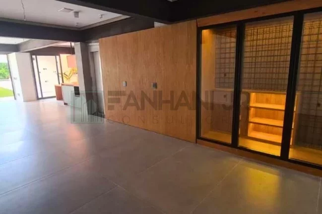 Imagem Casa de Alto Padrão no Jardim Paulista: 5 Quartos, 5 Suítes, 4 Salas, 6 Banheiros, 4 Vagas, 450 m² - São Paulo-SP