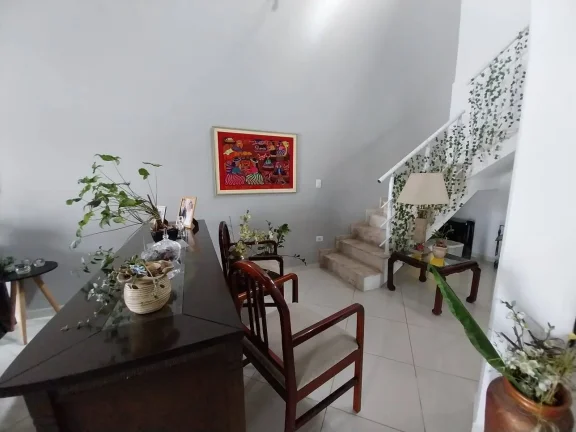 Imagem Casa em rua tranquila para vc e sua familia.