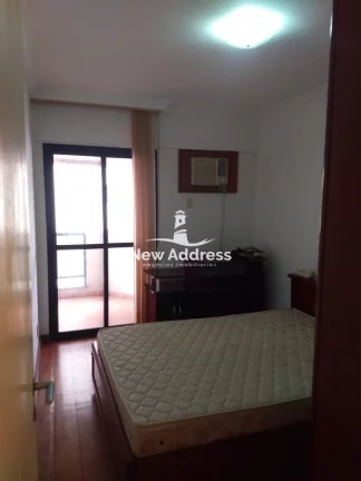 Imagem Amplo apartamento de 132 m², sol da manhã, último andar, 3 quartos, suíte com banheira, lazer completo, a 3 quadras do mar em Itapoã.