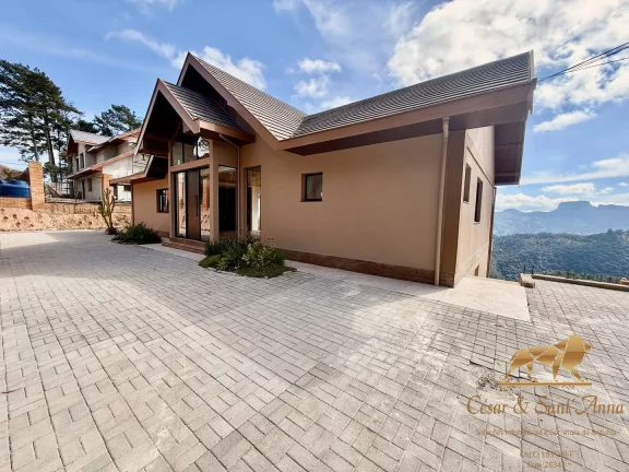 Imagem Linda Casa a Venda com Vista Permanente em Campos do Jordão
