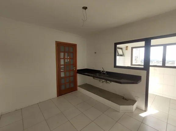 Imagem Apartamento a venda com 136 m² na região central de Piracicaba, sala para 3 ambientes com sacada, ...