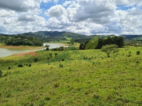 Imagem Excelente área de 59 mil metros na represa de Piracaia