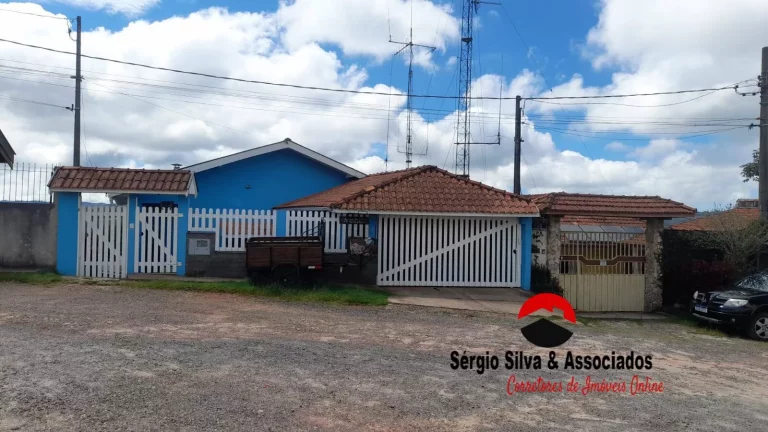 Imagem Linda Casa a Venda na Região do Brancas Nuvens em Campos do Jordão - SP.