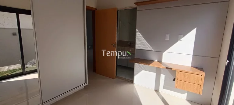 Imagem Parque Ville Pinheiros - Parque Ville Pinheiros, Casa Térrea, Alto Padrão, 312m², 3 suítes plenas, Cozinha montada em armários, Ap. Goiânia