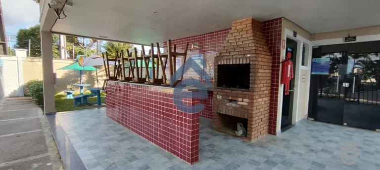 Imagem Apartamento à venda no Antares, com 2/4, moveis planejados e área de lazer com p