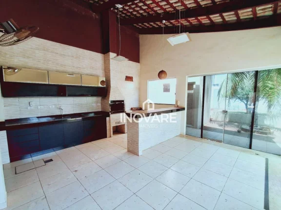 Imagem Casa com 3 dormitórios para alugar, 320 m² por R$ 3.500,00/mês - Jardim América - Itumbiara/GO