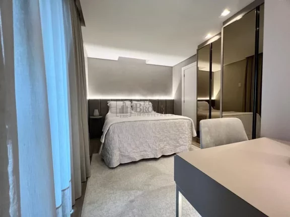 Imagem Apartamento com 3 suítes à venda no Centro de Balneário Camboriú/SC