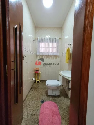 Imagem Sobrado à venda 3 Quartos, 2 Vagas, 187M², Campestre, Santo André - SP