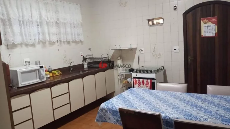 Imagem Casa à venda 2 Quartos, 1 Suite, 3 Vagas, 235M², Campestre, Santo André - SP