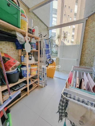 Imagem Belíssimo apartamento Pé na Areia à venda 50 metros da praia, vista para o Mar, na Riviera de São Lourenço - Bertioga S/P.