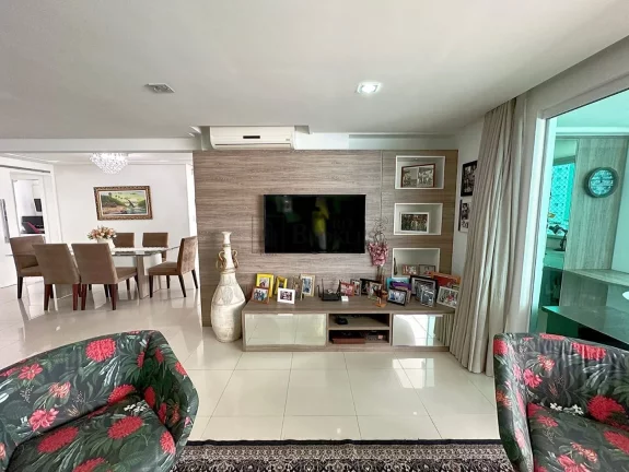 Imagem Apartamento com 3 suítes à venda no Pioneiros em Balneário Camboriú/SC