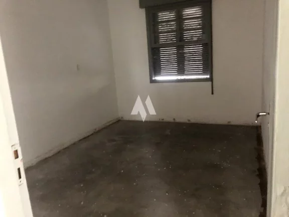 Imagem Casa Comercial para locação com 5 dormitórios e 8 vagas no bairro do Marapé em Santos/SP