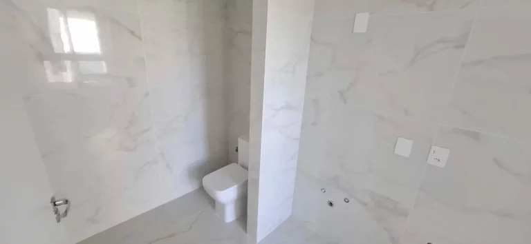 Imagem Casa à Venda, 250m2, 3 Suítes, Florianópolis/SC