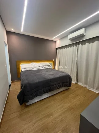 Imagem Casa térrea à venda no Condomínio Fiorella, Valinhos, 3 dormitórios sendo 2 suítes com armário...