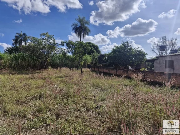 Imagem Lote para Venda em Aparecida de Goiânia, Jardim Cristal