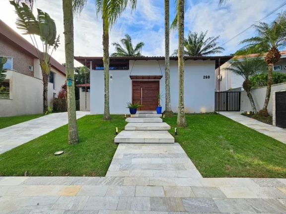 Imagem Casa de Luxo à Venda em Riviera de São Lourenço Módulo 21: 6 Quartos, 6 Suítes, 2 Salas, 3 Vagas de Garagem, 350m² de Área