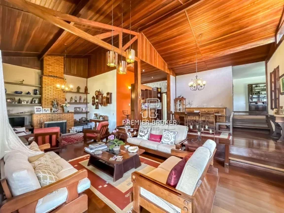 Imagem Casa à venda, 362 m² por R$ 1.990.000,00 - Albuquerque - Teresópolis/RJ