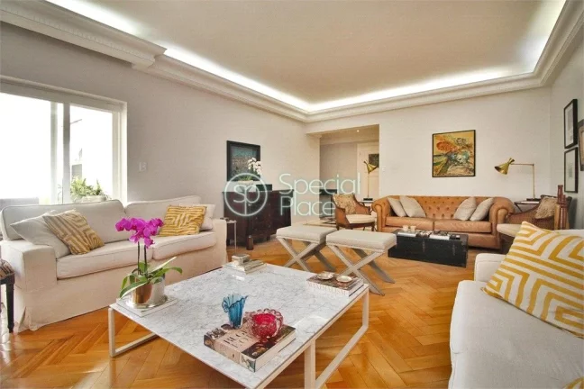 Imagem Excelente apartamento com 230mÂ² em HigienÃ³polis. Amplo living com sacada e janelÃµes, lavabo, 03 Ã...