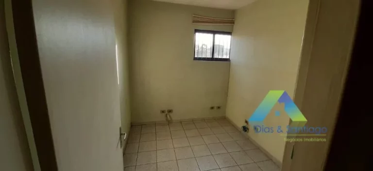 Imagem PLANALTO PAULISTA A POUCOS MINUTOS DA ESTAÇÃO DO METRO SÃO JUDAS, Casa comercial 300 metros, 2 vagas ótima localização e valor !!!!