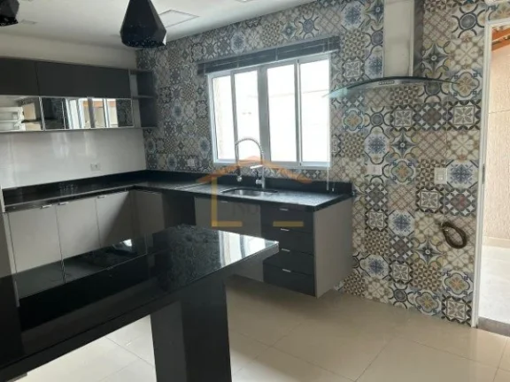 Imagem Sobrado 3 dormitórios, sendo 1 suite, sacada, rico em armários, sala 2 ambientes, lavabo, cozinha ...