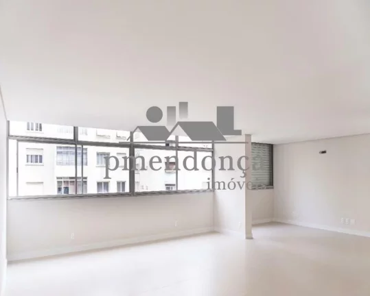 Imagem Apartamento reformado em Higienópolis com 3 suítes e 3 vagas, 236m²