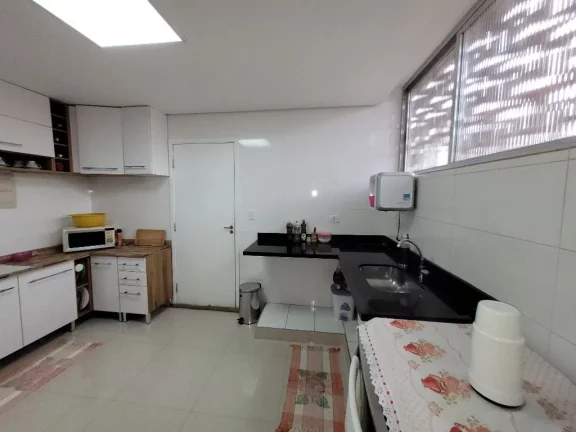 Imagem Apartamento com 4 dormitórios à venda, 113 m² por R$ 900.000,00 - Pitangueiras - Guarujá/SP
