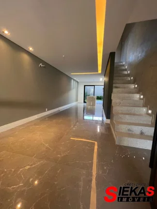 Imagem Venha conhecer o seu novo lar no coração do Tatuapé! Este belíssimo sobrado de alto padrão oferece todo o conforto e sofisticação que você merece.