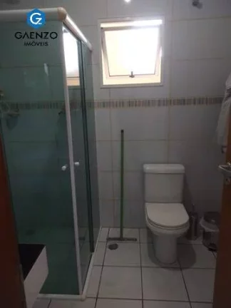 Imagem Sobrado a venda, 3 dormitórios (2 suítes), 4 vagas, Jd das Flores