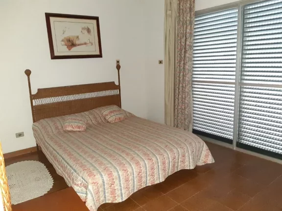 Imagem Pitangueiras. Apto. amplo com 03 dorm. sendo 01 suíte