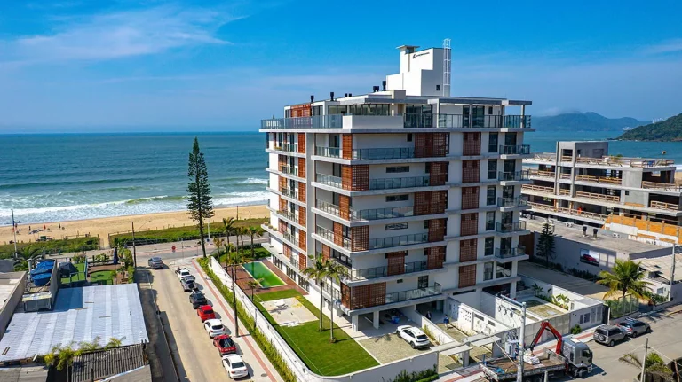 Imagem Cobertura com 4 dormitórios à venda sendo 4 suítes, 450.42 m² por - R$ 26.839.491,79 - Praia Brava - Itajaí/SC