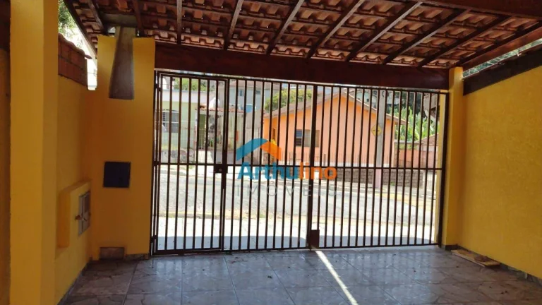 Imagem Casa com 2 dormitórios 1 suíte à venda, 93 m² por R$ 350.000,00 - Jardim Santa Maria - São Roque/SP