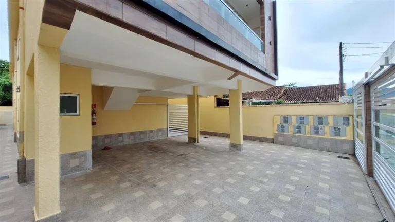 Imagem Casa 2 dormitórios com sacada a venda em Praia Grande 200metros da praia